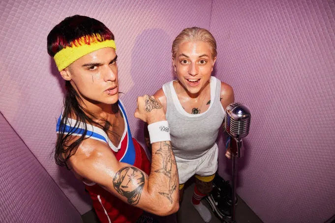 CA7RIEL & Paco Amoroso